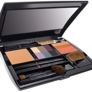 Mary Kay Empty Magnetic Compact Pro (unfilled)